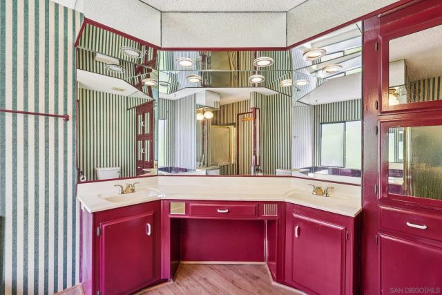 275 S Worthington St 14, Spring Valley, CA 91977