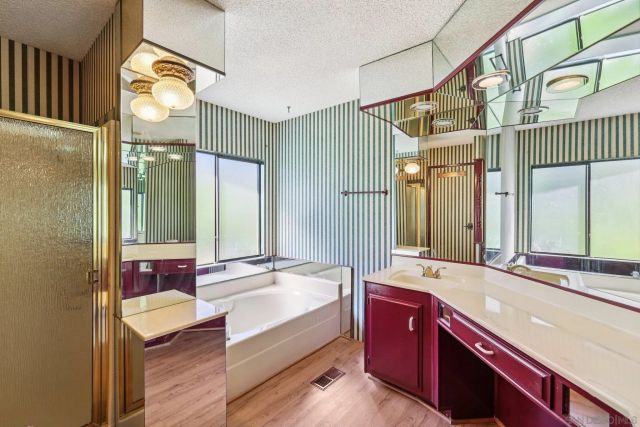 275 S Worthington St 14, Spring Valley, CA 91977