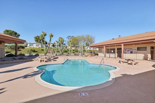 275 S Worthington St 14, Spring Valley, CA 91977