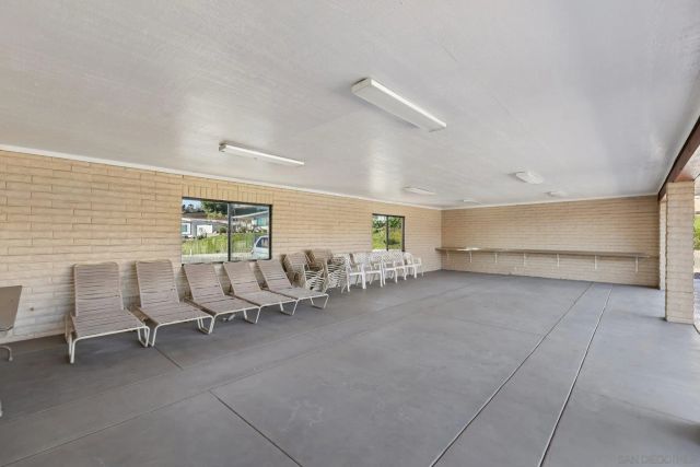275 S Worthington St 14, Spring Valley, CA 91977