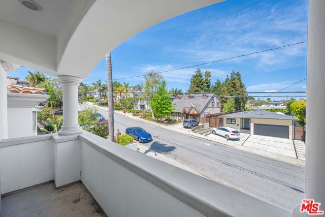 1756 Ruhland Avenue, Manhattan Beach, CA 90266