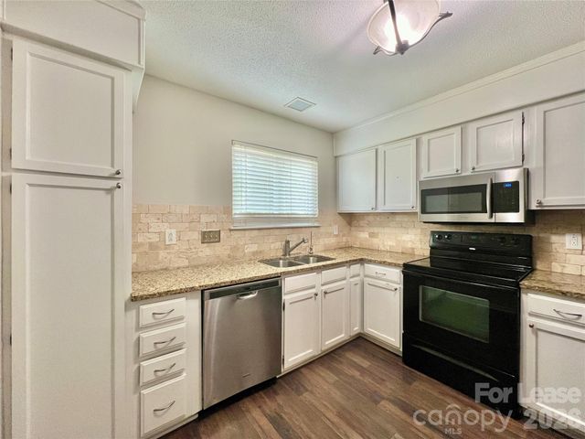 2901 Heathstead Place I, Charlotte, NC 28210
