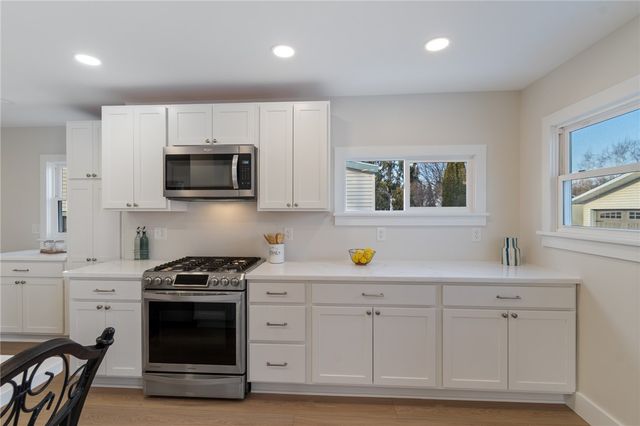 211 South West Street, Geneva City, NY 14456