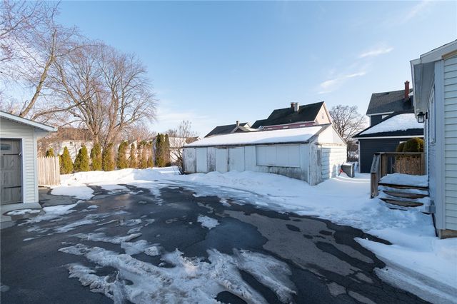 211 South West Street, Geneva City, NY 14456