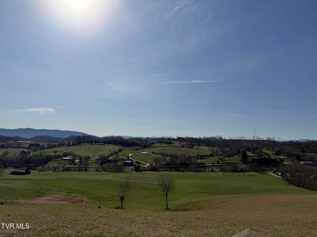 1578 Hunting Hill Road, Bluff City, TN 37618