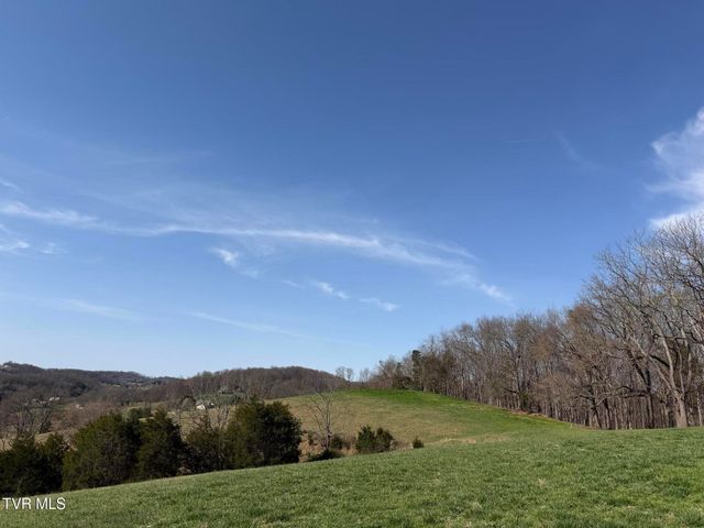 1578 Hunting Hill Road, Bluff City, TN 37618