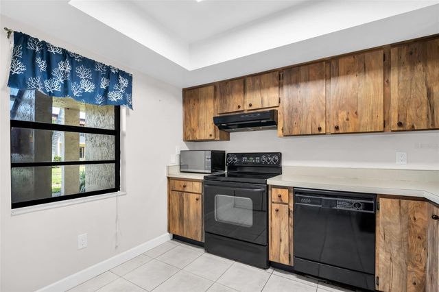 2400 WINDING CREEK BOULEVARD 18-105, Clearwater, FL 33761