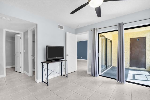 2400 WINDING CREEK BOULEVARD 18-105, Clearwater, FL 33761