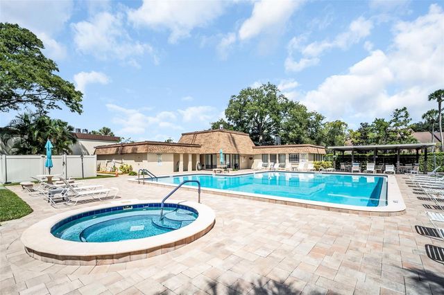 2400 WINDING CREEK BOULEVARD 18-105, Clearwater, FL 33761