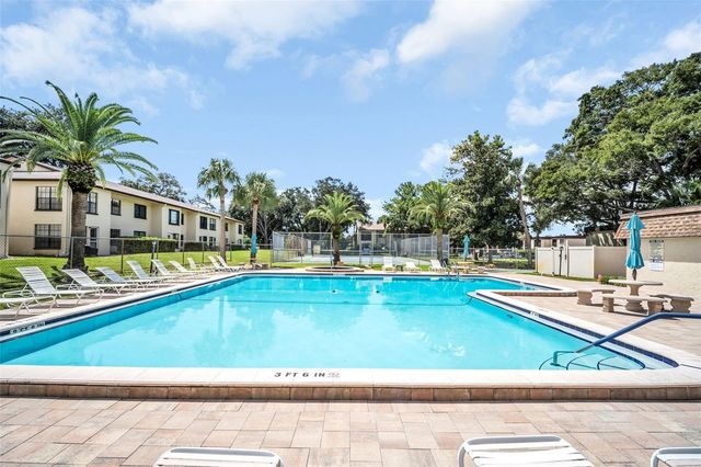 2400 WINDING CREEK BOULEVARD 18-105, Clearwater, FL 33761