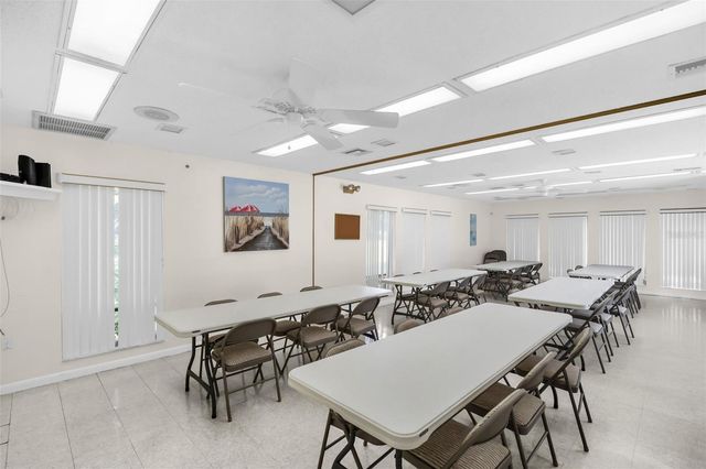 2400 WINDING CREEK BOULEVARD 18-105, Clearwater, FL 33761