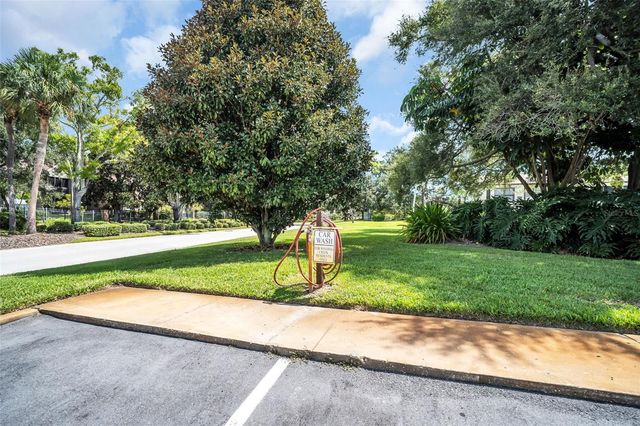 2400 WINDING CREEK BOULEVARD 18-105, Clearwater, FL 33761
