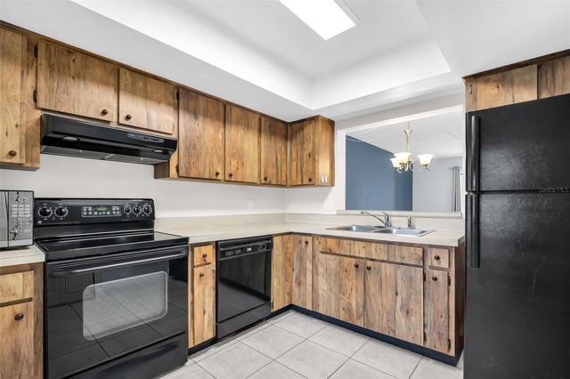 2400 WINDING CREEK BOULEVARD 18-105, Clearwater, FL 33761