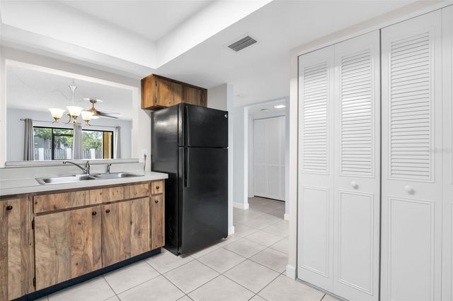 2400 WINDING CREEK BOULEVARD 18-105, Clearwater, FL 33761