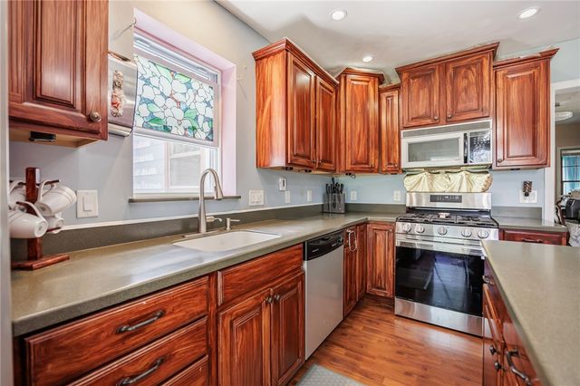 52 Clayton Street, Rochester, NY 14612