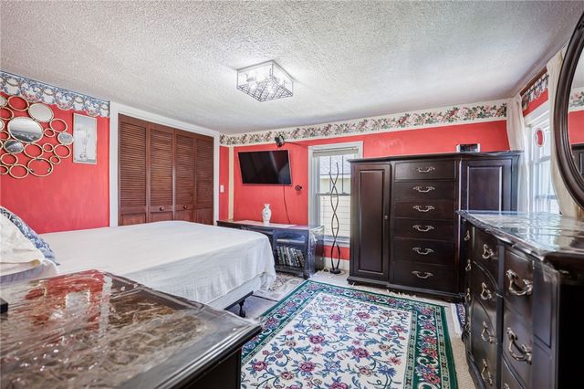 52 Clayton Street, Rochester, NY 14612