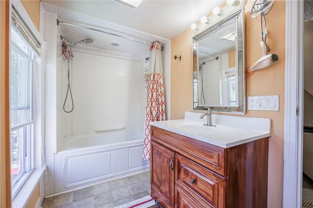 52 Clayton Street, Rochester, NY 14612