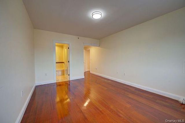 143-41 84 Drive 8B, Briarwood, NY 11435