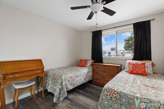 554 NW Fairhaven Drive, Oak Harbor, WA 98277