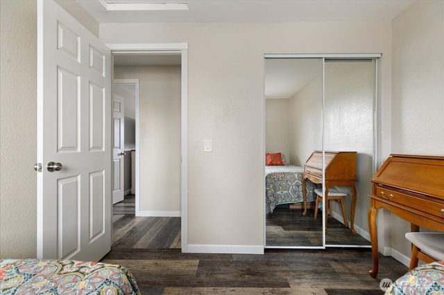 554 NW Fairhaven Drive, Oak Harbor, WA 98277