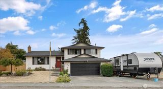 554 NW Fairhaven Drive, Oak Harbor, WA 98277
