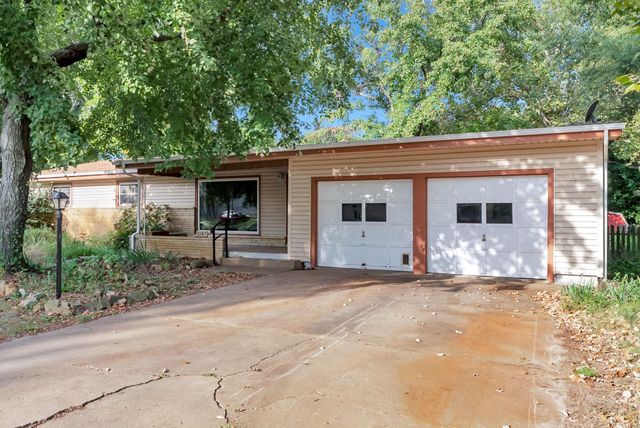 6147 S Lulu Ave, Wichita, KS 67216