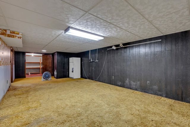 6147 S Lulu Ave, Wichita, KS 67216