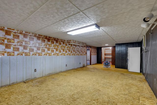 6147 S Lulu Ave, Wichita, KS 67216