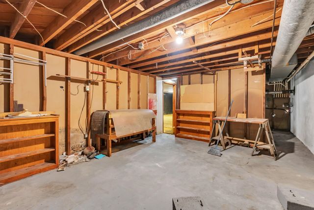 6147 S Lulu Ave, Wichita, KS 67216