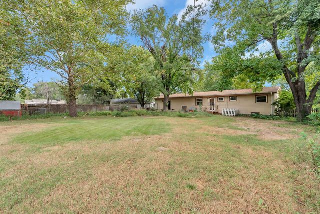 6147 S Lulu Ave, Wichita, KS 67216