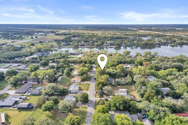 6147 S Lulu Ave, Wichita, KS 67216