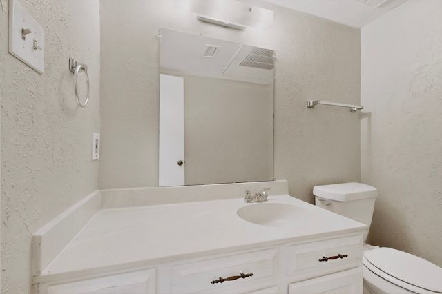 703 E Shady Grove Road, Irving, TX 75060