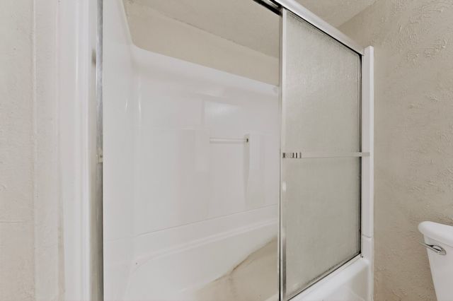 703 E Shady Grove Road, Irving, TX 75060