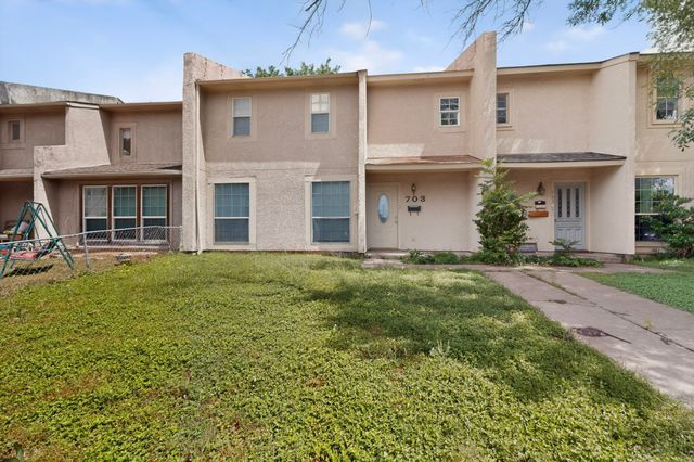 703 E Shady Grove Road, Irving, TX 75060