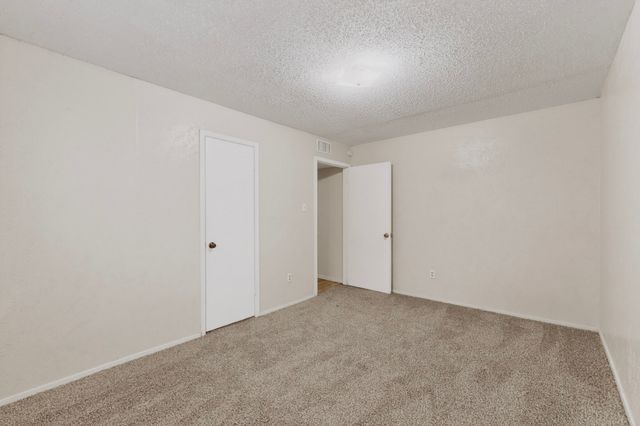 703 E Shady Grove Road, Irving, TX 75060