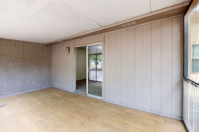 703 E Shady Grove Road, Irving, TX 75060