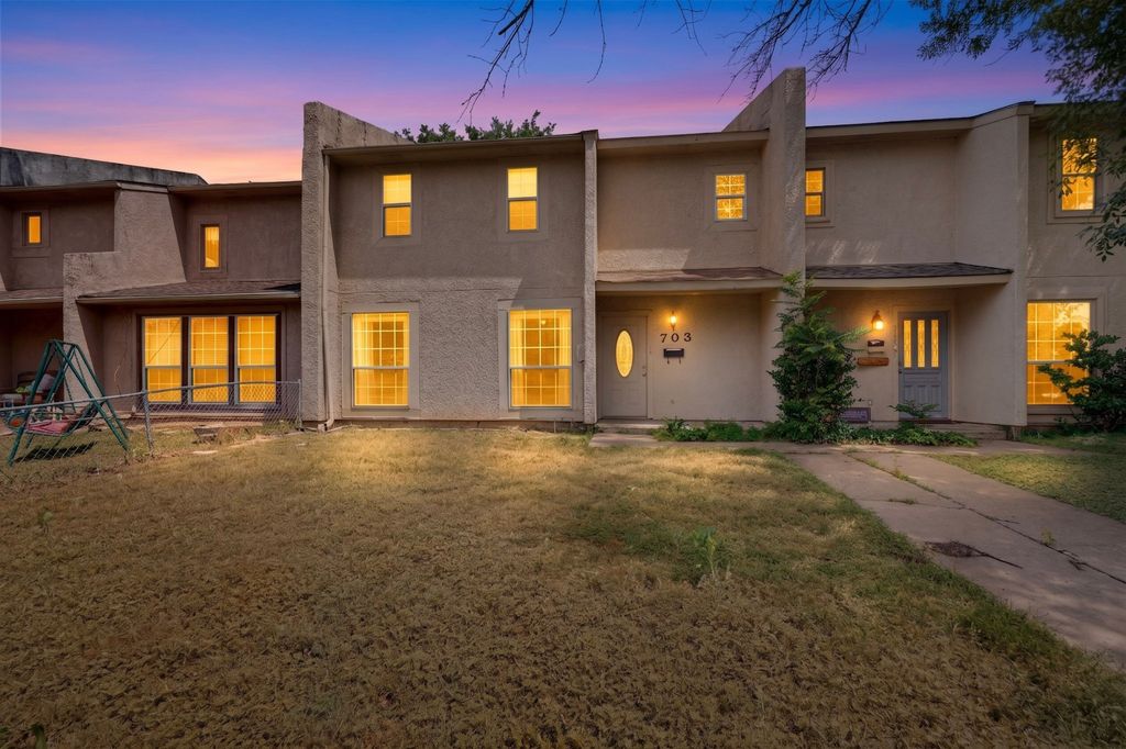 703 E Shady Grove Road, Irving, TX 75060