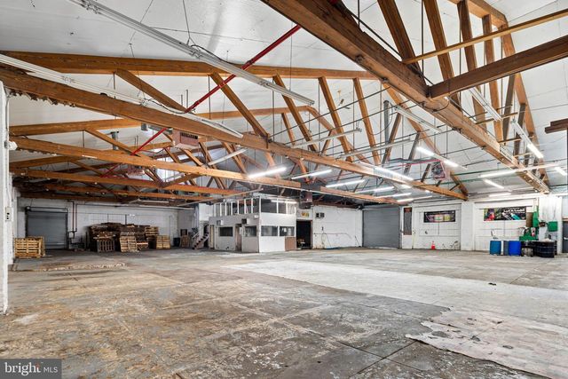 67-69 W QUEEN LN, Philadelphia, PA 19144