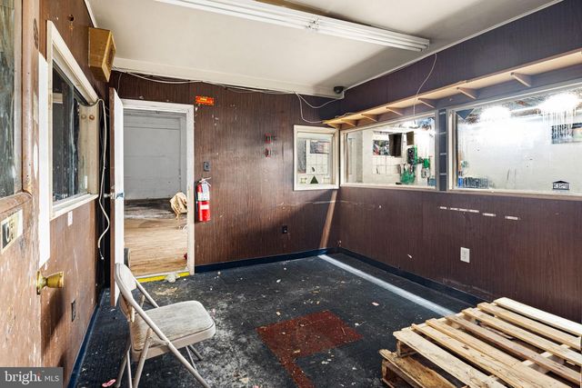 67-69 W QUEEN LN, Philadelphia, PA 19144