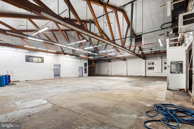 67-69 W QUEEN LN, Philadelphia, PA 19144