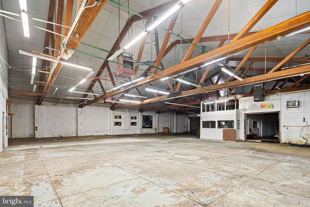 67-69 W QUEEN LN, Philadelphia, PA 19144