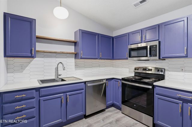 731 High Point Way, Knoxville, TN 37912