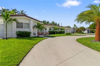 2862 NE 35th Court, Lighthouse Point, FL 33064