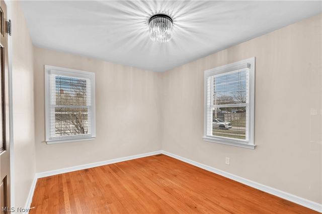 883 Bonnie Brae Avenue NE, Warren, OH 44483