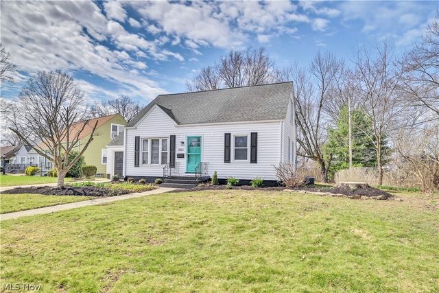 883 Bonnie Brae Avenue NE, Warren, OH 44483