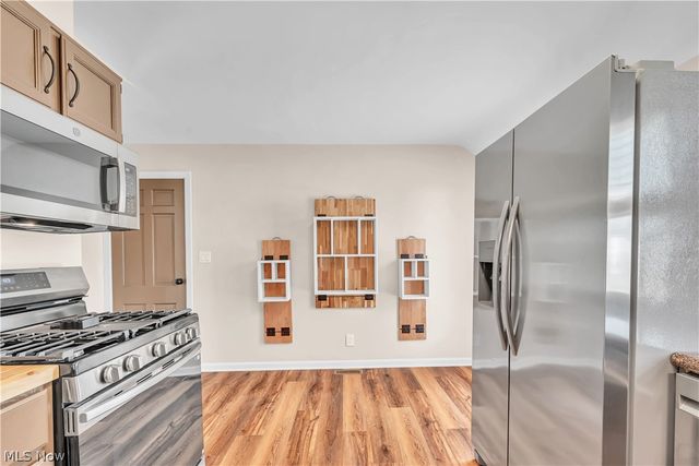 883 Bonnie Brae Avenue NE, Warren, OH 44483