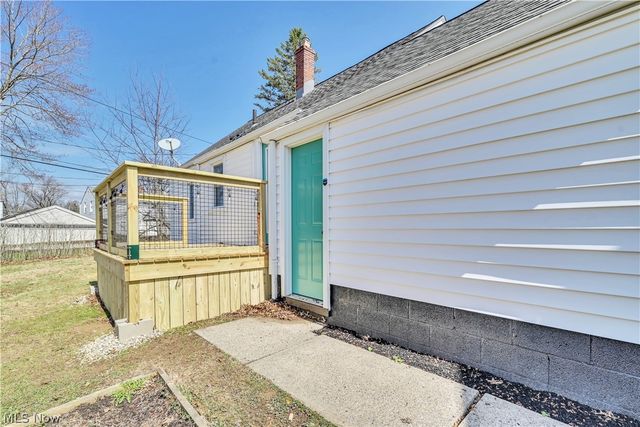 883 Bonnie Brae Avenue NE, Warren, OH 44483