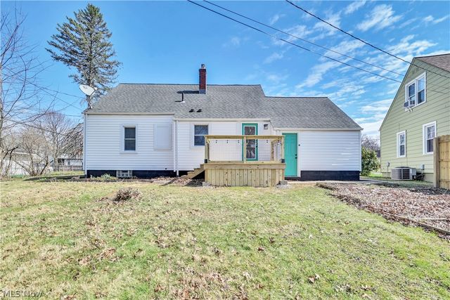 883 Bonnie Brae Avenue NE, Warren, OH 44483