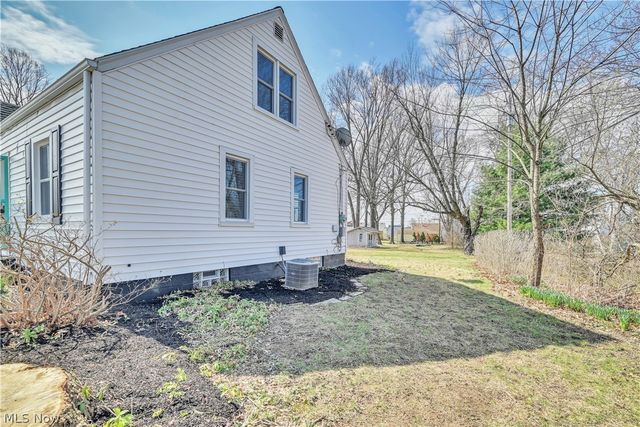 883 Bonnie Brae Avenue NE, Warren, OH 44483