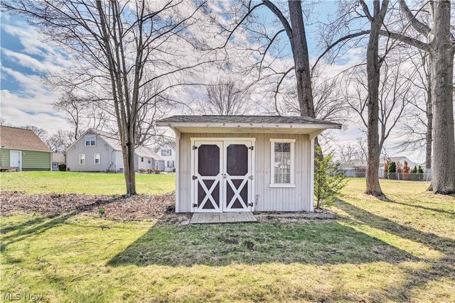 883 Bonnie Brae Avenue NE, Warren, OH 44483